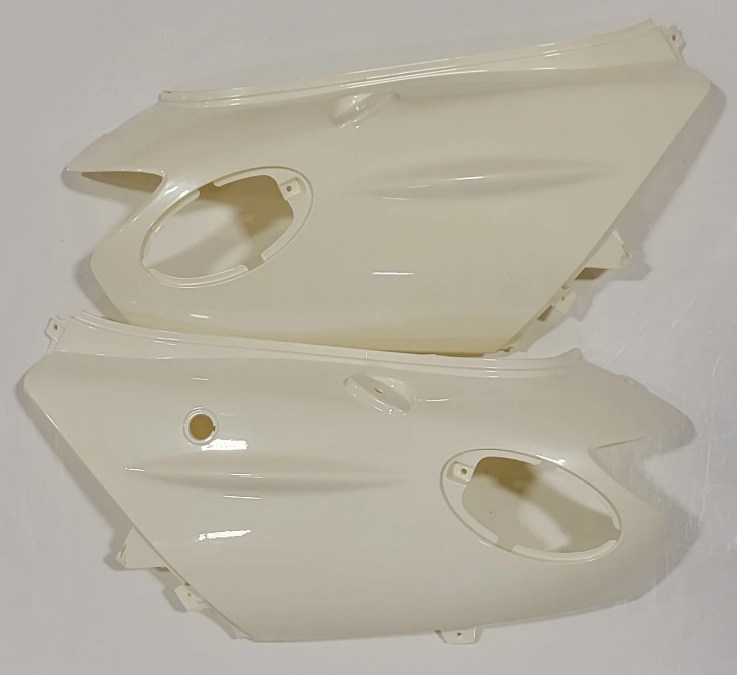 Italia MK White Rear L/R Fender - PBC928XL